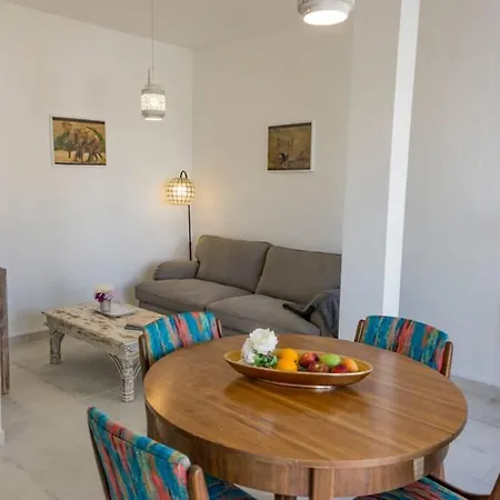 דירה Lalitana Center